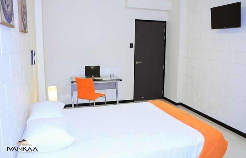 Ivankaa Hostel Трухильо Экстерьер фото