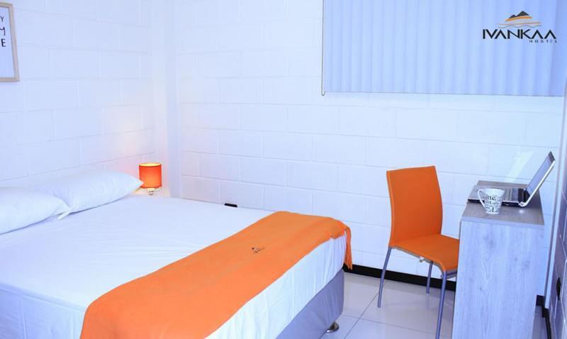 Ivankaa Hostel Трухильо Экстерьер фото